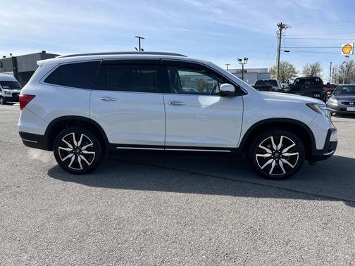 Platinum White Pearl 2020 Honda Pilot Touring 8-Passenger