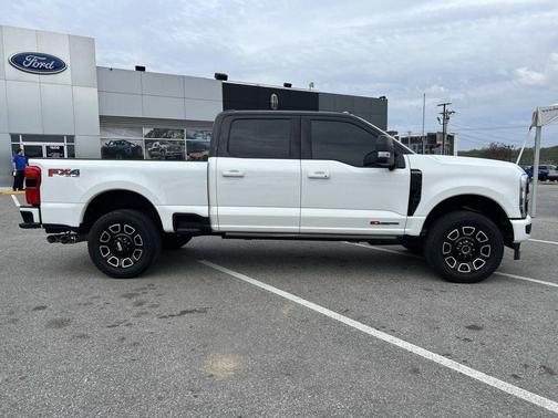 Star White Metallic Tri-Coat 2026 Ford F-250 Platinum