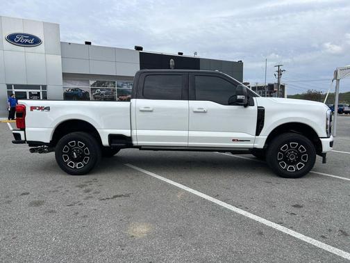 Star White Metallic Tri-Coat 2026 Ford F-250 Platinum