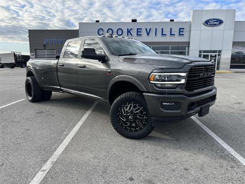 2022 RAM 3500 Laramie Crew Cab 4x4 8' Box