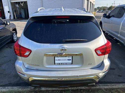 Brilliant Silver Metallic 2019 Nissan Pathfinder SL