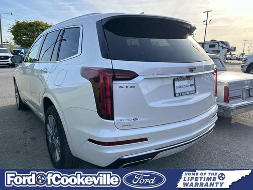 Crystal White Tricoat 2021 Cadillac XT6 Premium Luxury AWD