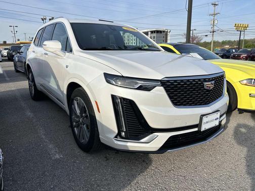 Crystal White Tricoat 2021 Cadillac XT6 Premium Luxury AWD