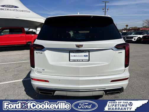 Crystal White Tricoat 2021 Cadillac XT6 Premium Luxury AWD