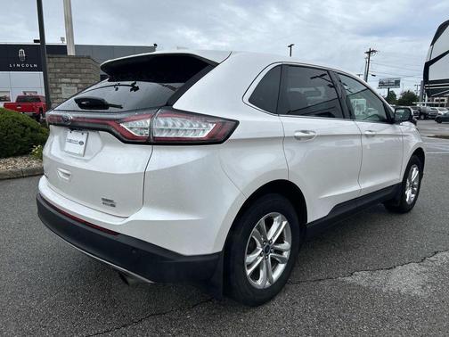 White Platinum Metallic Tri-Coat 2017 Ford Edge SEL