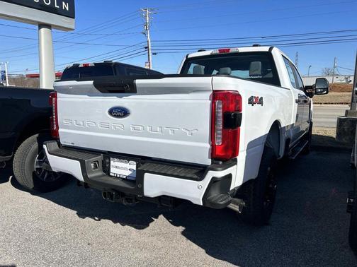 Oxford White 2026 Ford F-250 XL