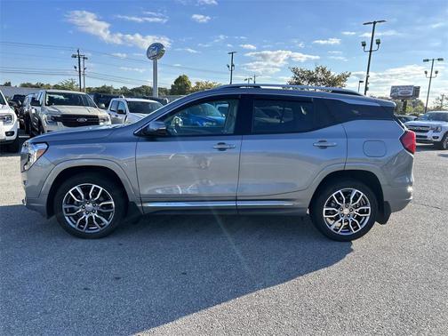 2023 GMC Terrain Denali