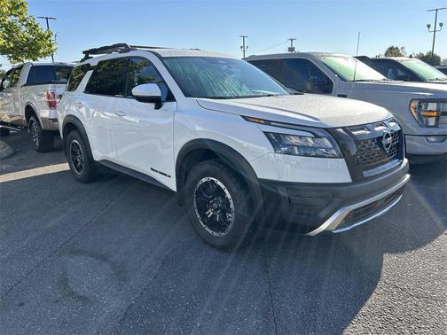 2025 Nissan Pathfinder Rock Creek 4WD
