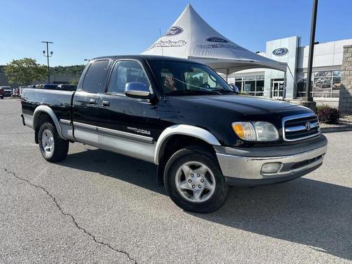 Black 2000 Toyota Tundra SR5