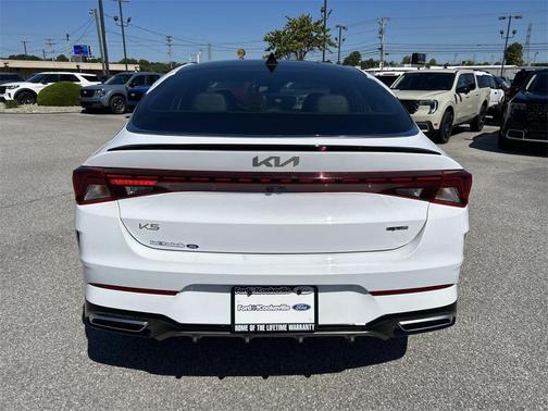 2024 Kia K5 GT-Line