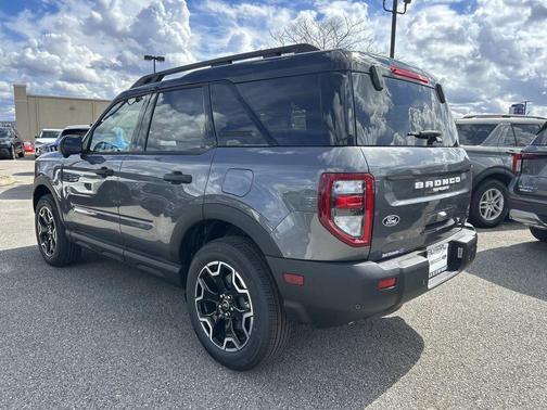 Carbonized Gray Metallic 2026 Ford Bronco Sport Outer Banks