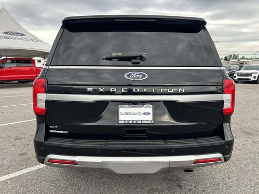 Black Metallic 2024 Ford Expedition XLT