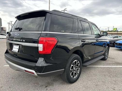 Black Metallic 2024 Ford Expedition XLT