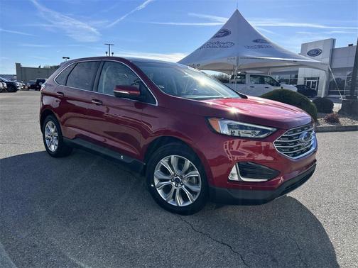2020 Ford Edge Titanium