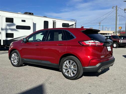2020 Ford Edge Titanium