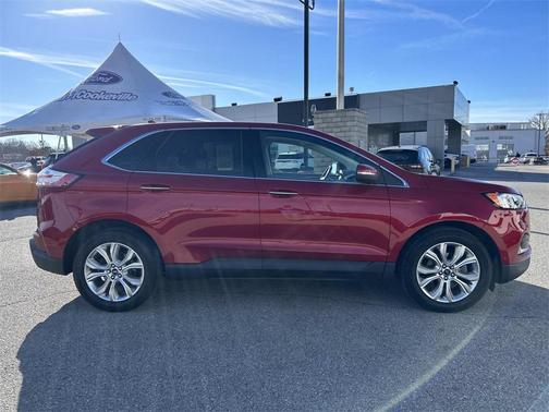 2020 Ford Edge Titanium