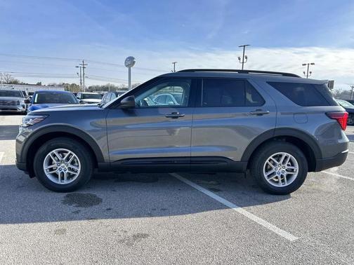 Carbonized Gray Metallic 2026 Ford Explorer Active