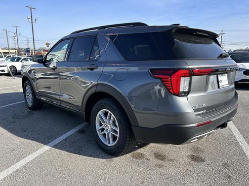 Carbonized Gray Metallic 2026 Ford Explorer Active w/200A Pkg