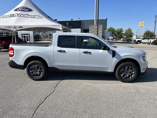 Space White Metallic 2026 Ford Maverick XLT