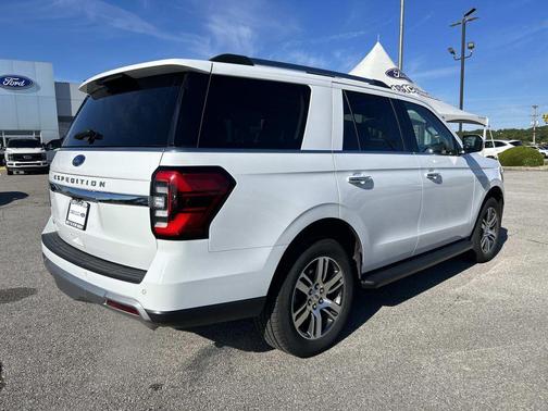 Oxford White 2024 Ford Expedition Limited