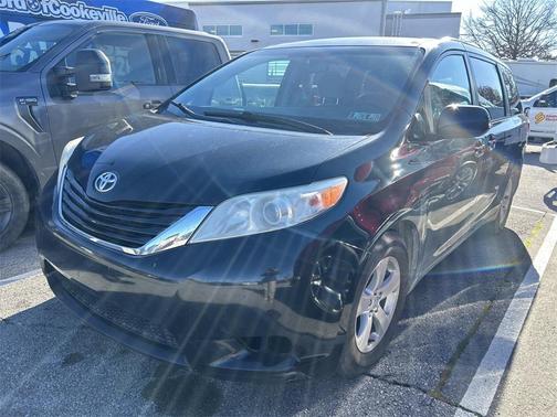 2017 Toyota Sienna LE