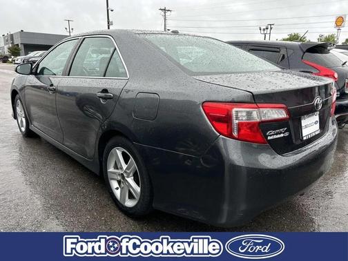 Magnetic Gray Metallic 2013 Toyota Camry SE