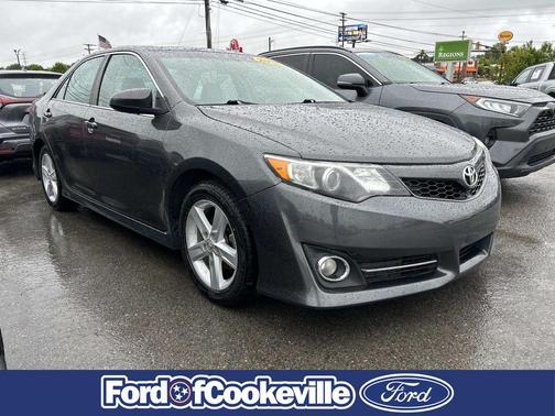 Magnetic Gray Metallic 2013 Toyota Camry SE