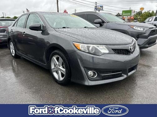 Magnetic Gray Metallic 2013 Toyota Camry SE