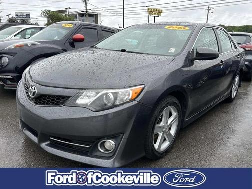 Magnetic Gray Metallic 2013 Toyota Camry SE