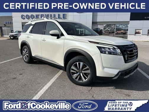 Pearl White 2024 Nissan Pathfinder SL FWD