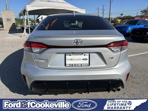 Classic Silver Metallic 2024 Toyota Corolla SE