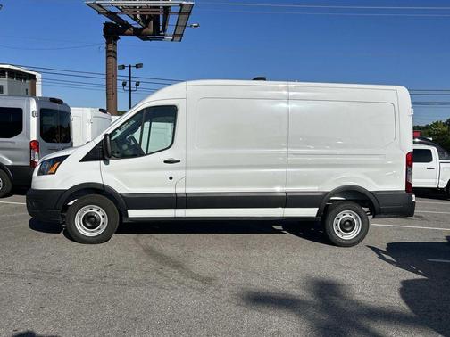 Oxford White 2026 Ford Transit-250 Base