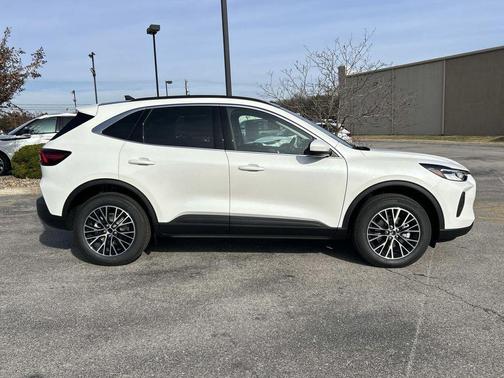 Star White Metallic Tri-Coat 2026 Ford Escape PHEV Base