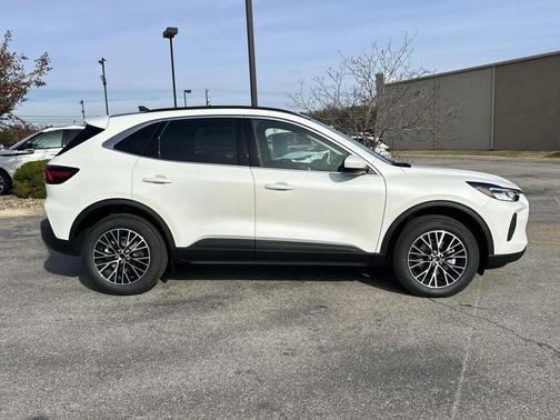 Star White Metallic Tri-Coat 2026 Ford Escape PHEV Base