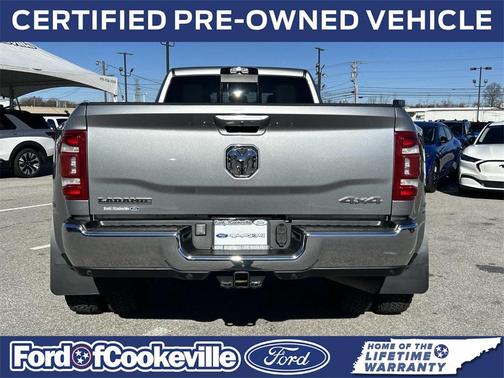 2024 RAM 3500 Laramie Crew Cab 4x4 8' Box