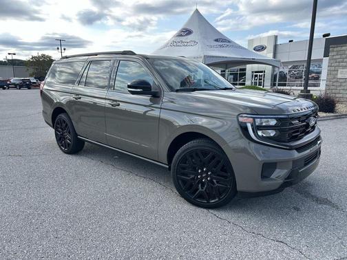 Marsh Gray 2027 Ford Expedition Max Platinum