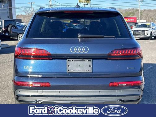 2024 Audi Q7 45 Premium Plus