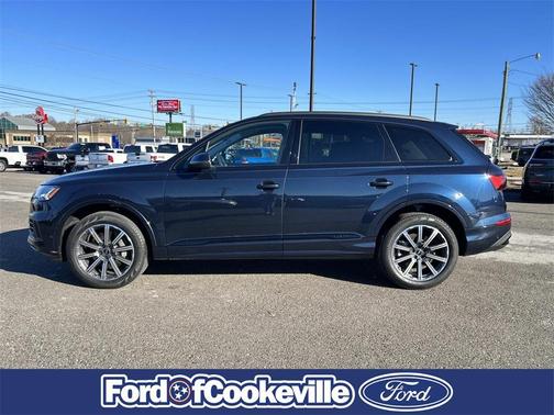 2024 Audi Q7 45 Premium Plus