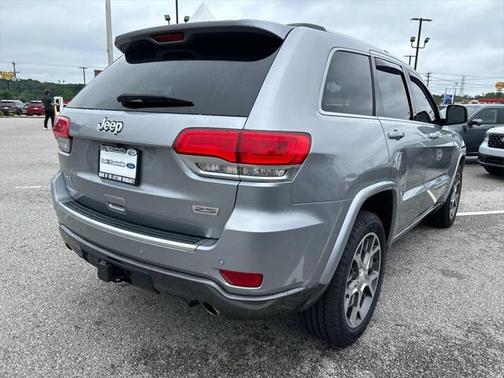 2018 Jeep Grand Cherokee Sterling Edition