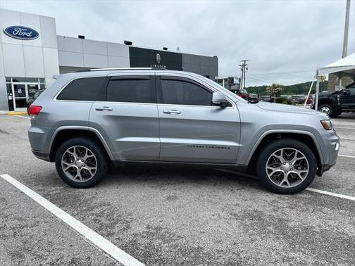 2018 Jeep Grand Cherokee Sterling Edition