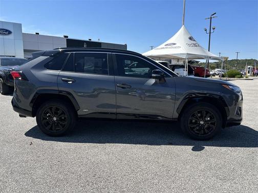 2023 Toyota RAV4 Hybrid SE