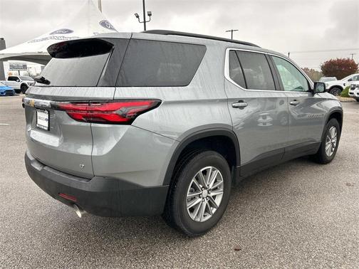 2024 Chevrolet Traverse LT Cloth