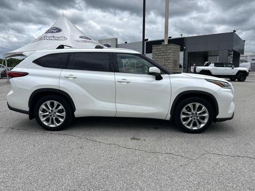 Blizzard Pearl 2020 Toyota Highlander Limited