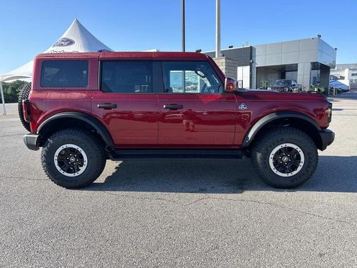 Ruby Red Metallic Tinted Clearcoat 2026 Ford Bronco Outer Banks