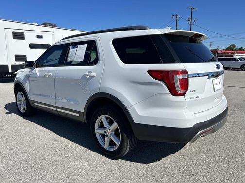 Oxford White 2016 Ford Explorer XLT