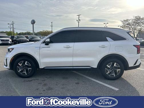 Snow White Pearl 2022 Kia Sorento Hybrid EX