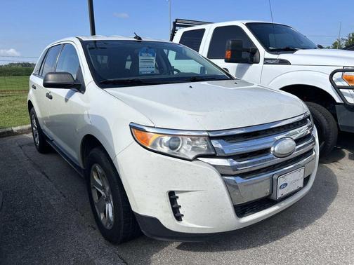 White Suede 2013 Ford Edge SE