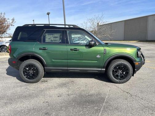 Eruption Green Metallic 2025 Ford Bronco Sport Outer Banks