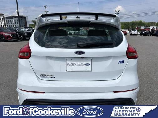 Frozen White 2017 Ford Focus RS Base