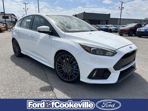 Frozen White 2017 Ford Focus RS Base